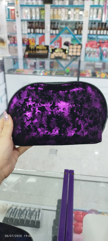 کیف آرایشی مخمل