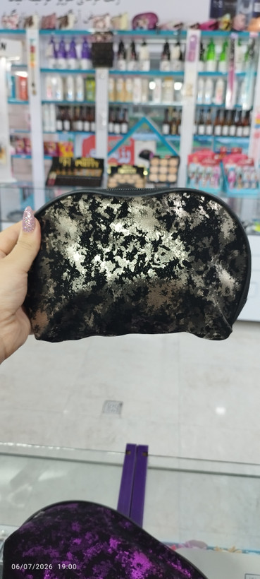 کیف آرایشی مخمل